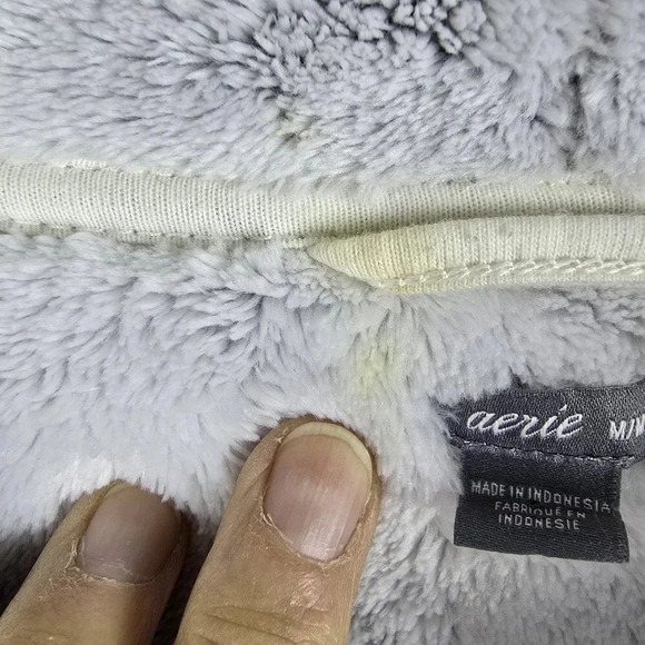 Aerie Women's Soft Heathered Grey Fuzzy Short Tie Closure Bathrobe Size M - Picture 4 of 14